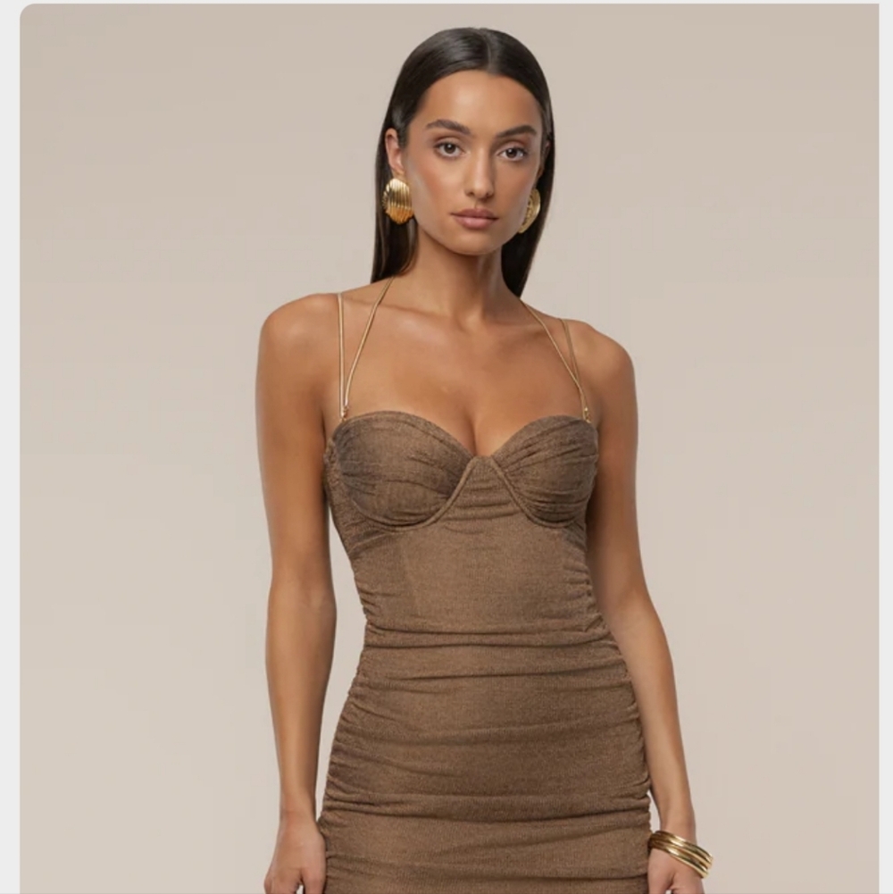 Elegant Brown Strapless Dress